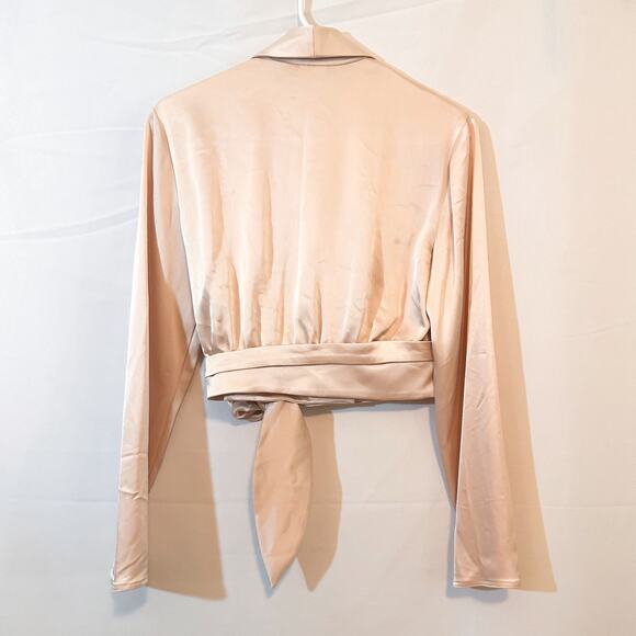 ARITZIA Babaton Davis Wrap Long Sleeve Crop Pink Blouse Sz. S - Picture 4 of 5